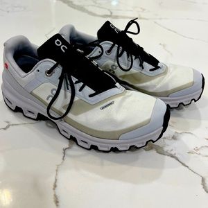 On Running Cloudventure Waterproof Trail Running shoes 6.5
